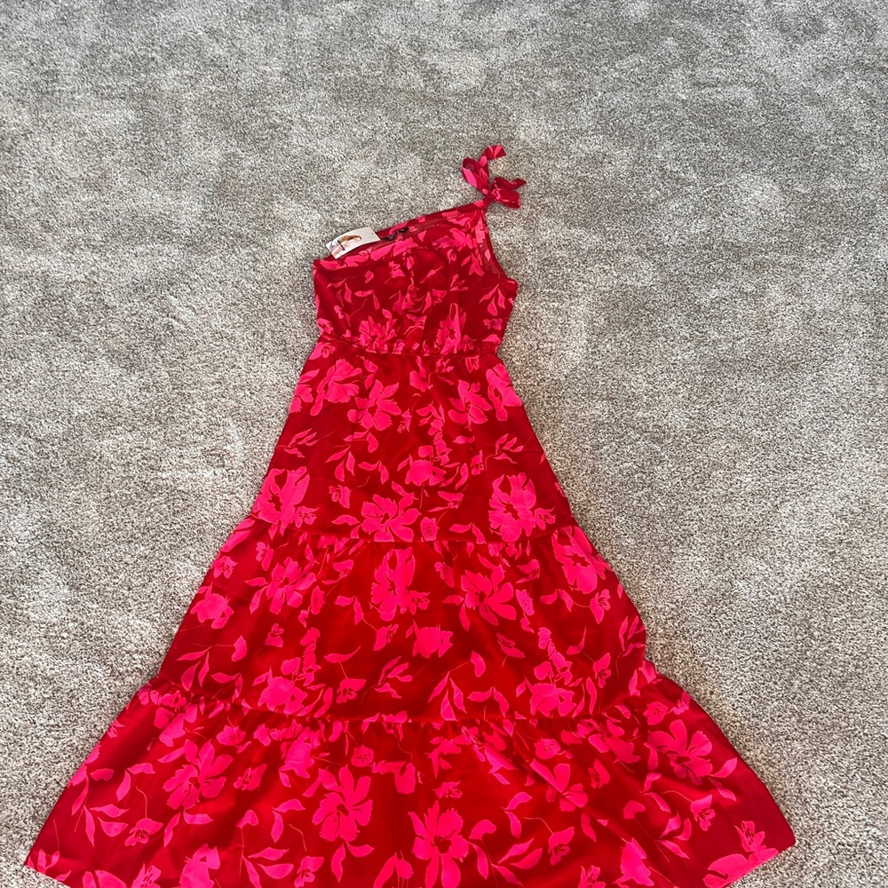 Floral Red Dress - Picture 3 of 4